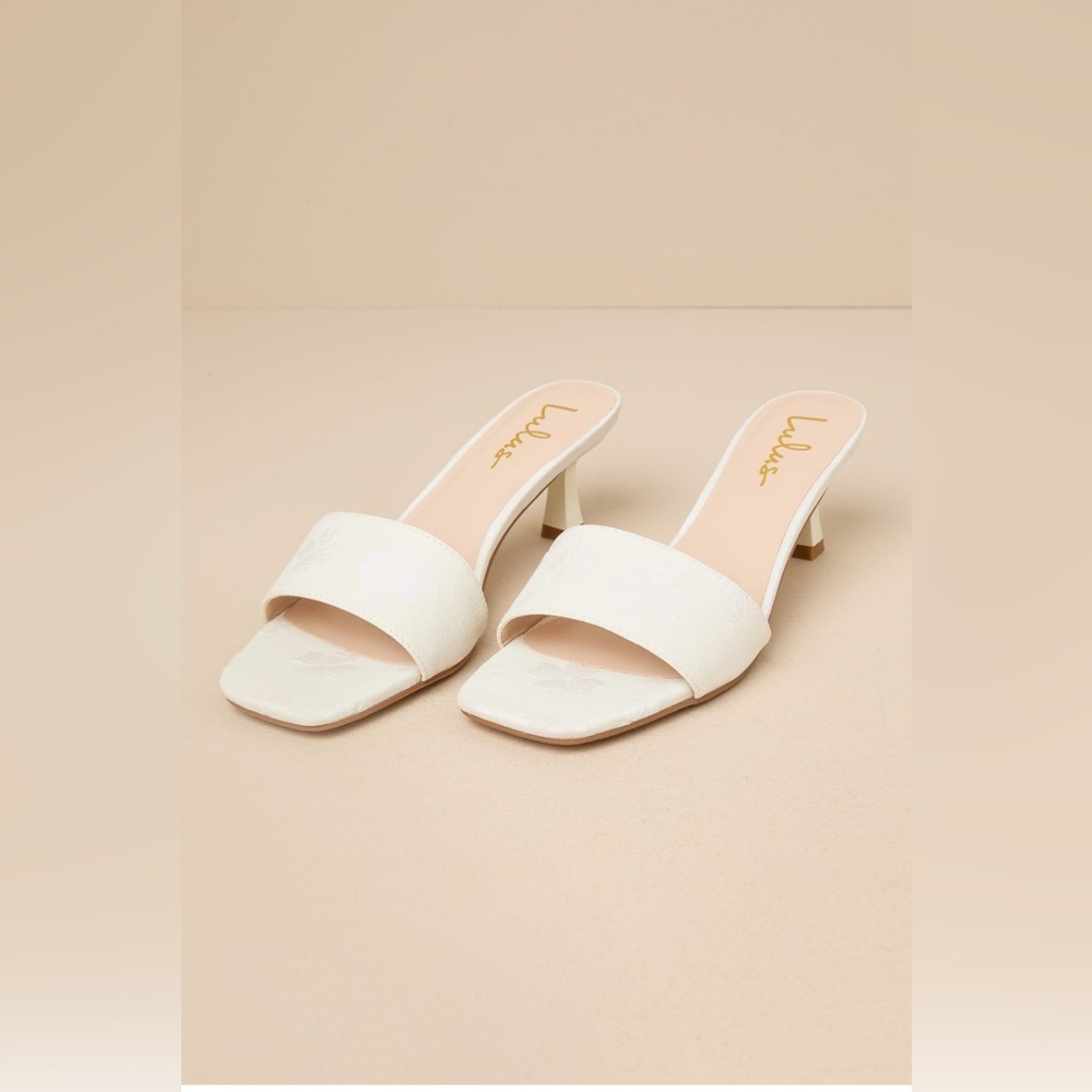Lulus Ivory Heels
